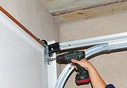 White Plains Metro Garage Door Repair Service White Plains, NY 914-595-1529 White Plains Metro Garage Door Repair Service White Plains, NY 914-595-1529 - installation-side