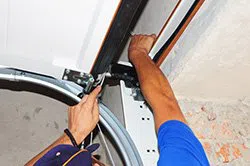 White Plains Metro Garage Door Repair Service White Plains, NY 914-595-1529 - repair-side