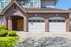 White Plains Metro Garage Door Repair Service White Plains, NY 914-595-1529 - residential-side